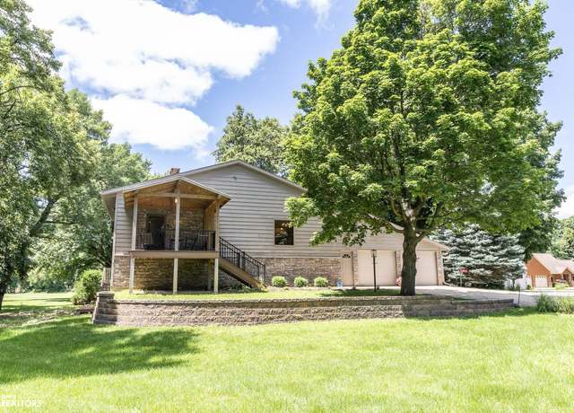 Property at 24411 Maple Dr Dr, Lake Mills, IA 50450, 3 beds, 3 baths