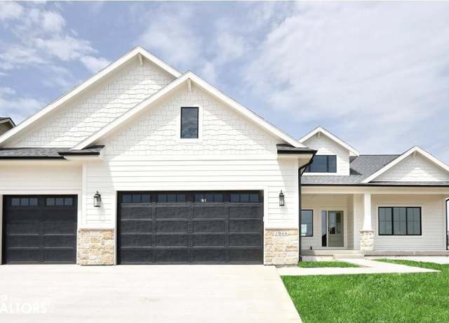 Property at Lot 68 Stonebriar Dr, Burlington, IA 52601, 5 beds, 3.5 baths