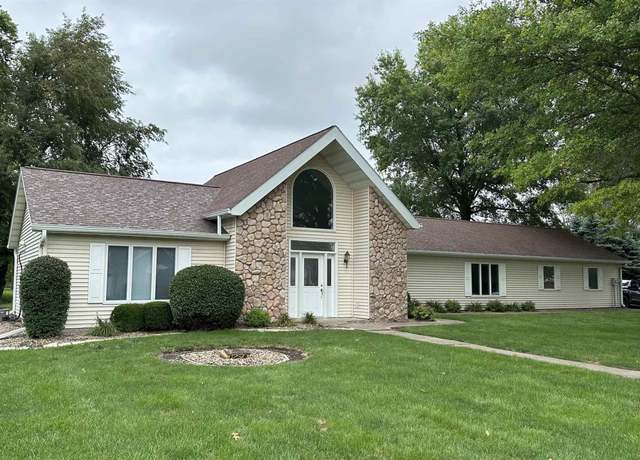 Property at 407 N Park Ave, New Sharon, IA 50207, 3 beds, 2 baths