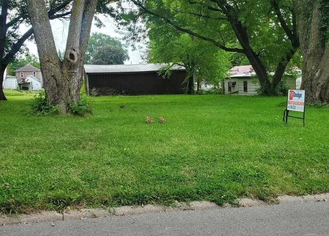Property at 1017 9th St, Corning, IA 50841