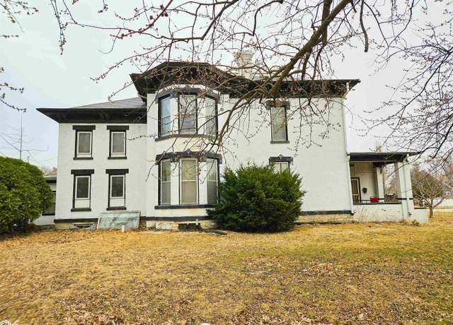 Property at 711 W Adams St, Creston, IA 50801, 5 beds, 2 baths