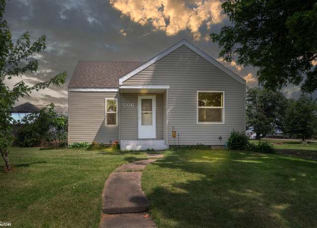 Property at 506 E 3rd St E, Newhall, IA 52315, 2 beds, 1 bath