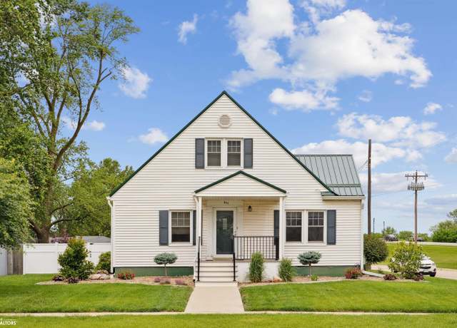 Property at 911 E Monroe St. St, Mount Pleasant, IA 52641, 3 beds, 2 baths