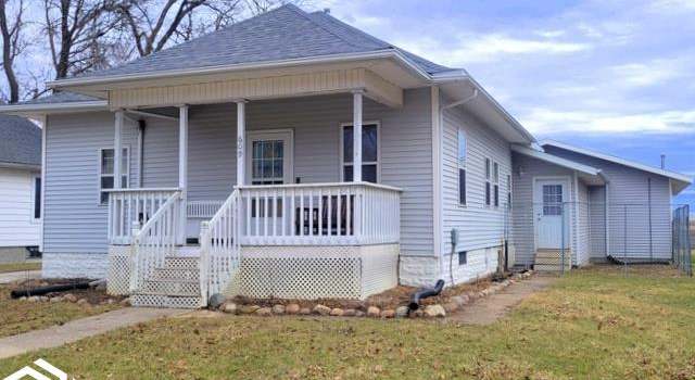 Photo of 609 Market St, Gowrie, IA 50543