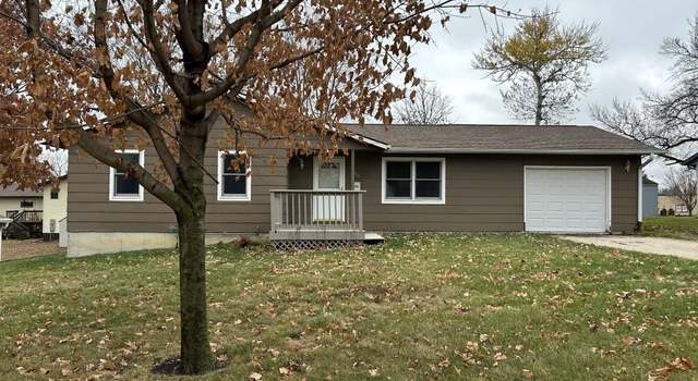 Photo of 946 W M St, Forest City, IA 50436