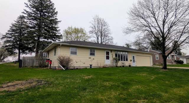 Photo of 501 S Washington St, Lake Mills, IA 50450