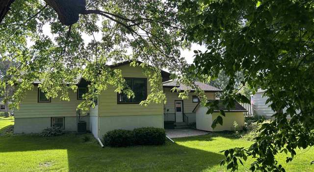 Photo of 245 Anderson Dr, Forest City, IA 50436