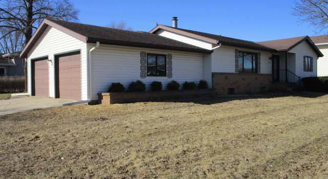Photo of 2503 Sunset Dr, Iowa Falls, IA 50126