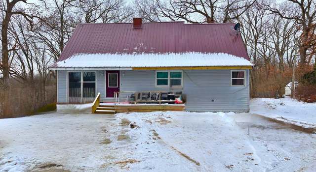 Photo of 128 Hickory Dr, Columbus Junction, IA 52738