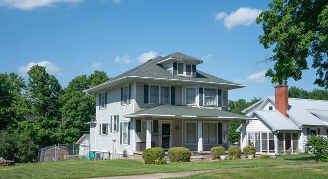 Photo of 825 Clark St, Warsaw, IL 62379