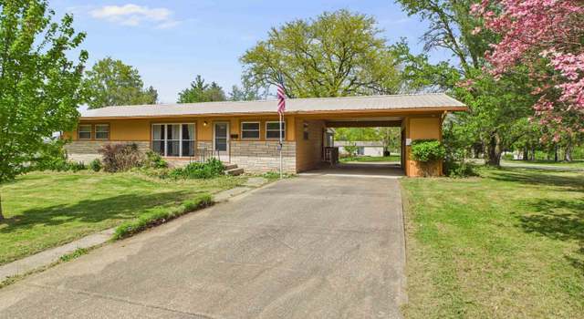 Photo of 945 Webster St, Warsaw, IL 62379