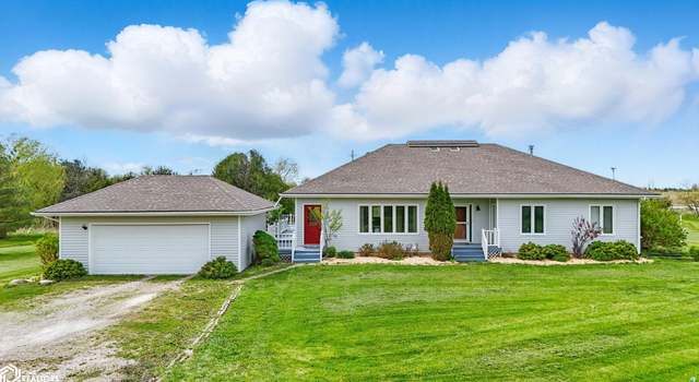 Photo of 2106 Silverlakes Cir, Fairfield, IA 52556