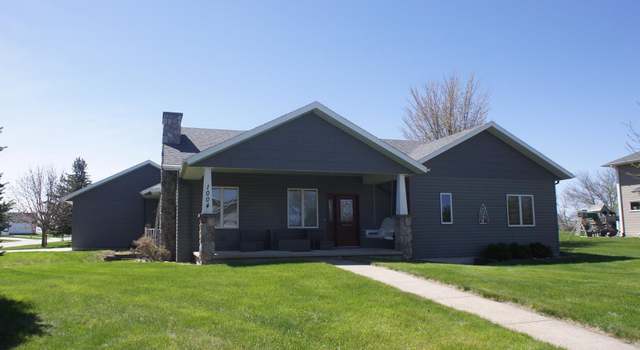 Photo of 1004 Fair Meadow Dr, Webster City, IA 50595