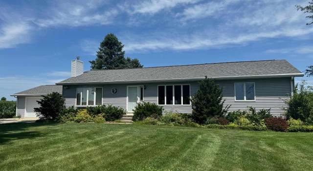 Photo of 2137 120th St, Fort Dodge, IA 50501