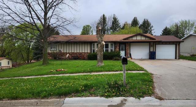 Photo of 1205 Settlers Ln, Denison, IA 51442
