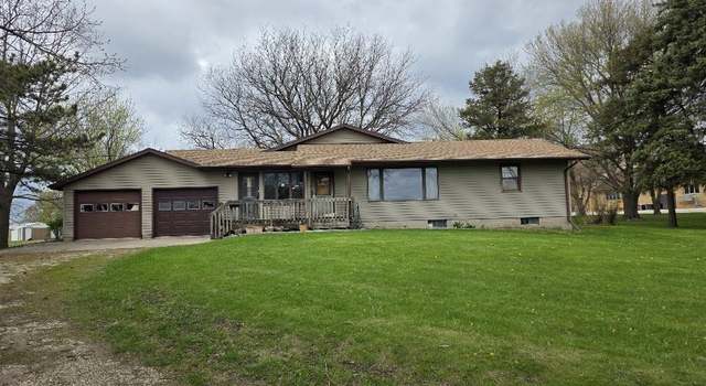 Photo of 704 Lake St, Blairsburg, IA 50034