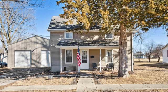 Photo of 307 Cottonwood St, New London, IA 52641