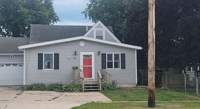 Photo of 255 W 3rd St, Garner, IA 50438