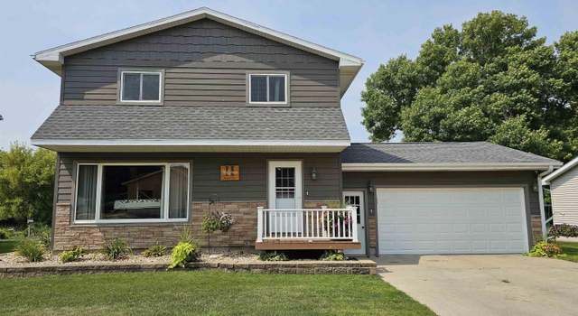 Photo of 1002 S Western St, Lake Mills, IA 50450