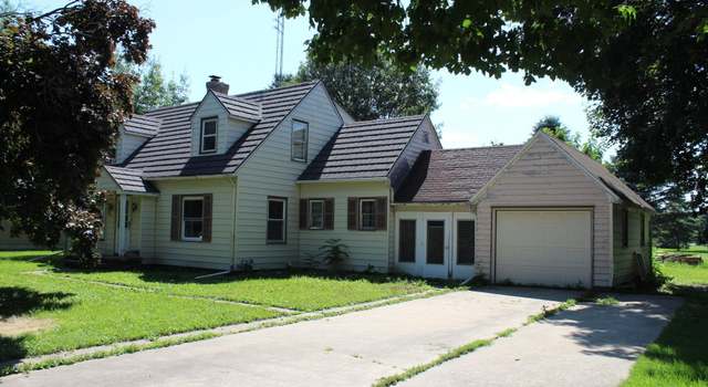 Photo of 860 Division St, Garner, IA 50438