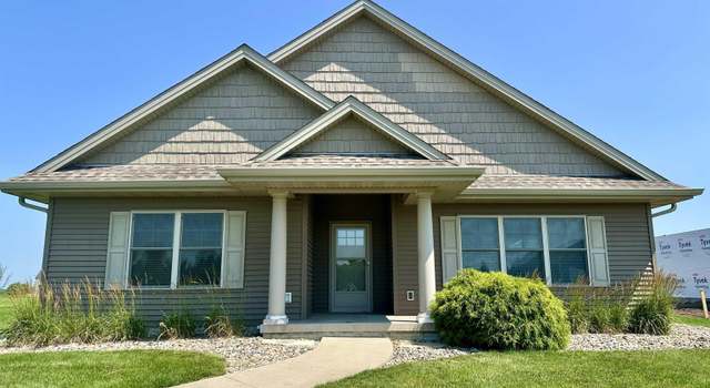 Photo of 1929 Jewel Dr, Grinnell, IA 50112