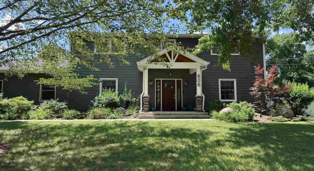 Photo of 606 Hillside Dr, Fairfield, IA 52556