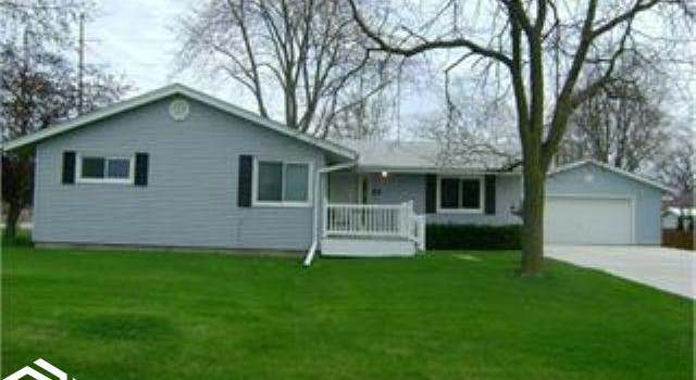 Photo of 821 University St, Donnellson, IA 52625