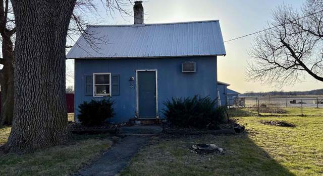 Photo of 902 4th St, Livermore, IA 50558