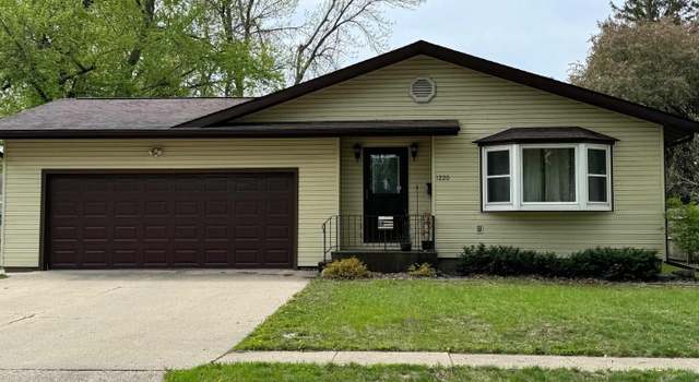 Photo of 1220 E Call St, Algona, IA 50511