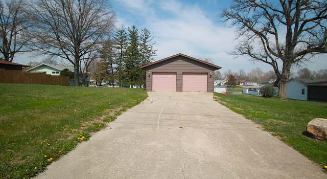 Photo of 206 E Clark St, Clarinda, IA 51632
