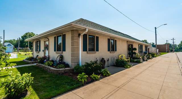 Photo of 121 E Elm St, Montour, IA 50173