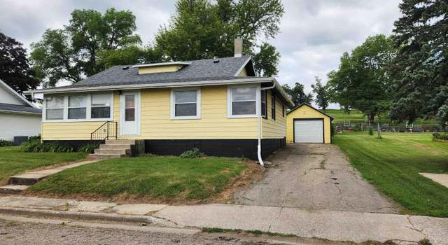Photo of 203 C St, Toledo, IA 52342