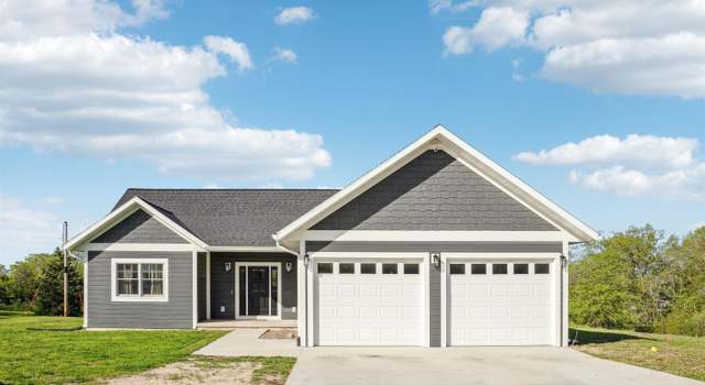 Photo of 2230 S 32nd, Fairfield, IA 52556