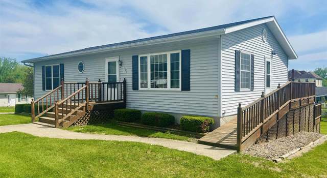 Photo of 503 6th St, Bonaparte, IA 52620