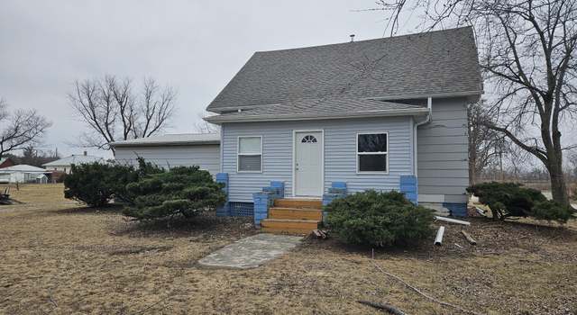 Photo of 305 E Oak St, Blakesburg, IA 52536