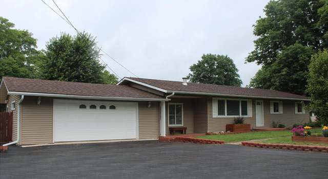 Photo of 219 Hillcrest Dr, Hamilton, IL 62341