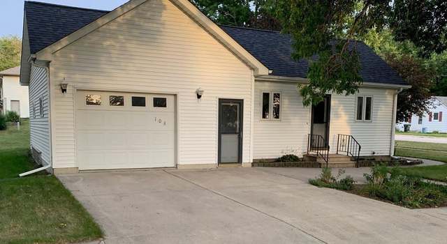 Photo of 108 SW 3rd Ave, West Bend, IA 50597