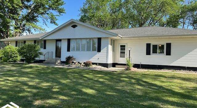 Photo of 804 1st St, Livermore, IA 50558