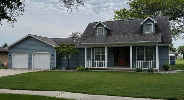 Photo of 1920 E State St, Algona, IA 50511