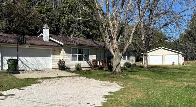 Photo of 23585 Garfield St, Fort Dodge, IA 50501