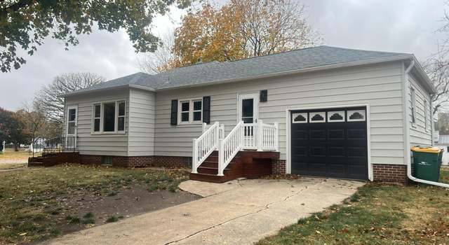 Photo of 117 S 4th St, Klemme, IA 50449