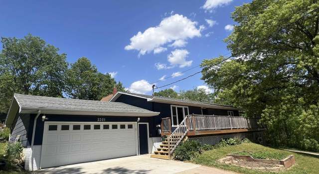 Photo of 2321 9th Ave E, University Park, IA 52595