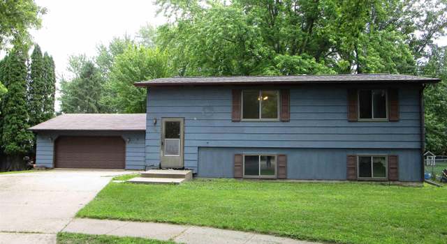 Photo of 229 Law Ave, Iowa Falls, IA 50126