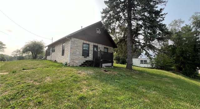 Photo of 102 S Van Buren St, Ottumwa, IA 52501