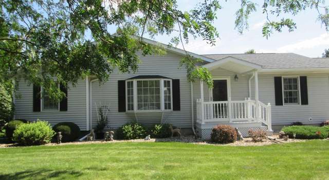Photo of 11042 146th Ave, West Burlington, IA 52655