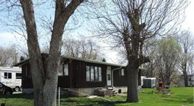Photo of 409 2nd Ave SW, State Center, IA 50247