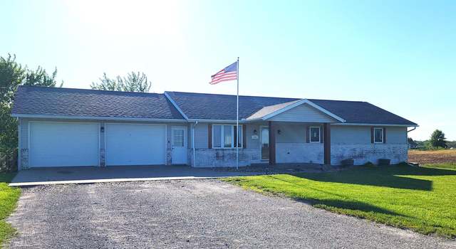 Photo of 740 Lakeview Dr, Corydon, IA 50060