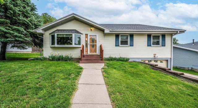 Photo of 1509 Victoria St, Harlan, IA 51537