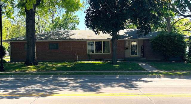 Photo of 610 E Washington St, Mount Pleasant, IA 52641
