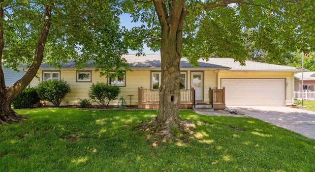 Photo of 105 Kennedy St St, New London, IA 52645